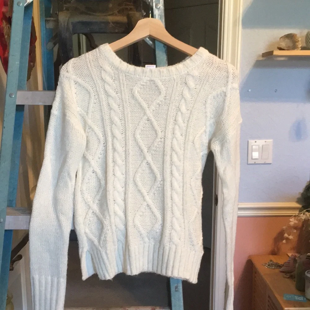 sweaters! - Picture 6 of 6